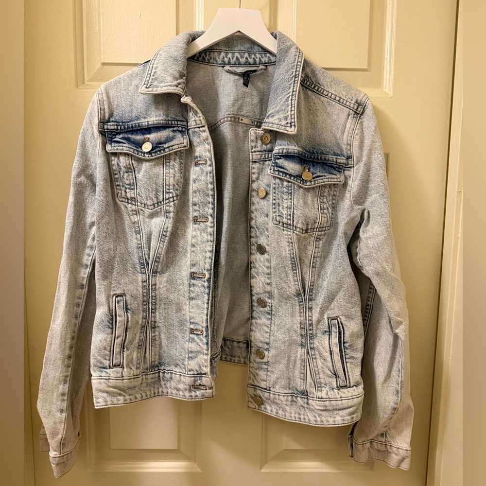 White House Black Market Light Blue Denim Jacket - Picture 3 of 4